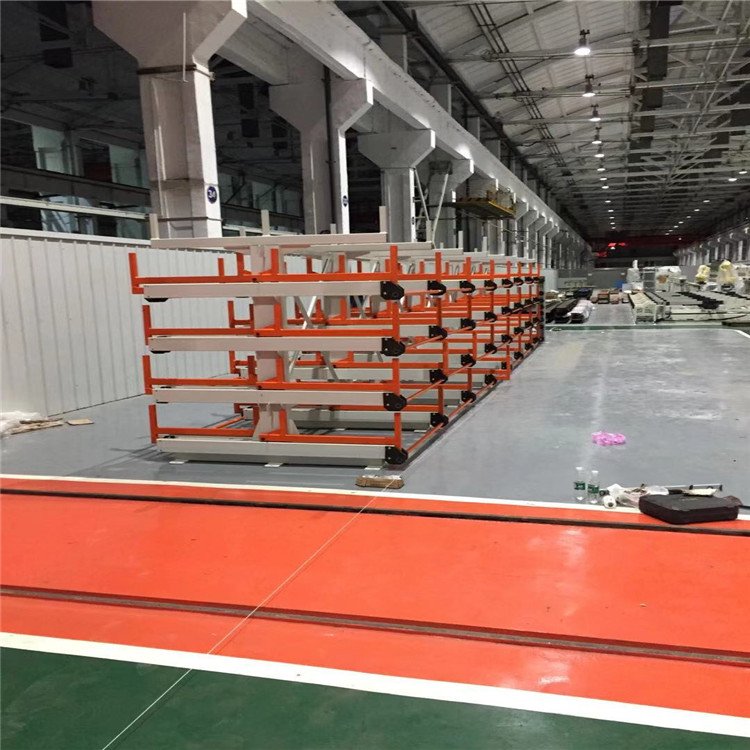 配合起重機使用的貨架